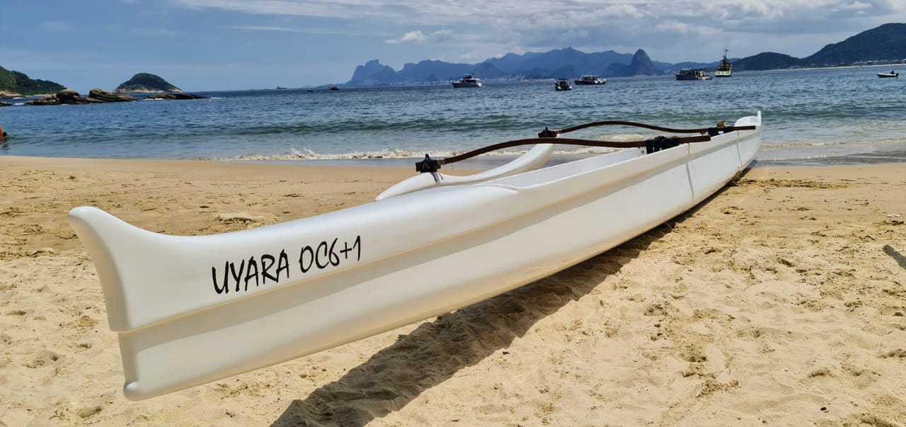 a nova canoa havaiana