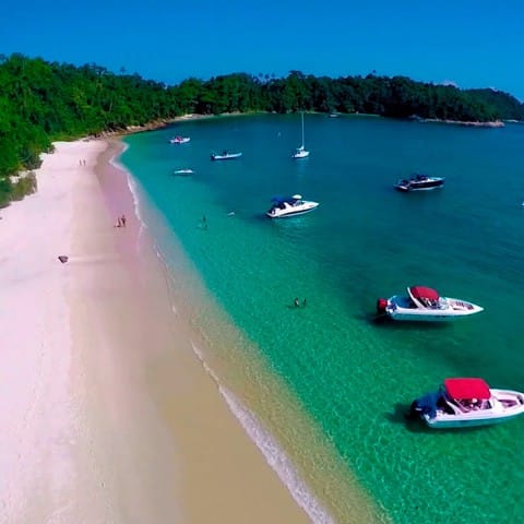 Passeio em Angra dos Reis por Ilhas Paradisíacas